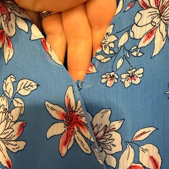 2/$30 Banana Republic - Blue Floral Mini Short Sleeve Wrap Dress - Picture 7 of 10